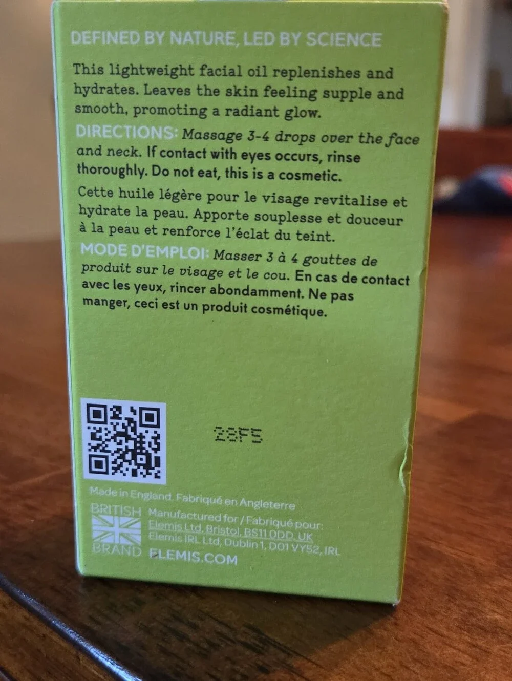 ELEMIS Superfood Facial Oil - Bright Green Box